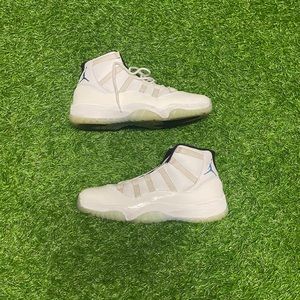 Jordan 11 Legend Blue